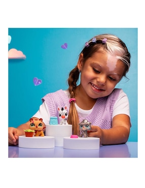 Muñeca miniatura Little Pet Shop Bandai
