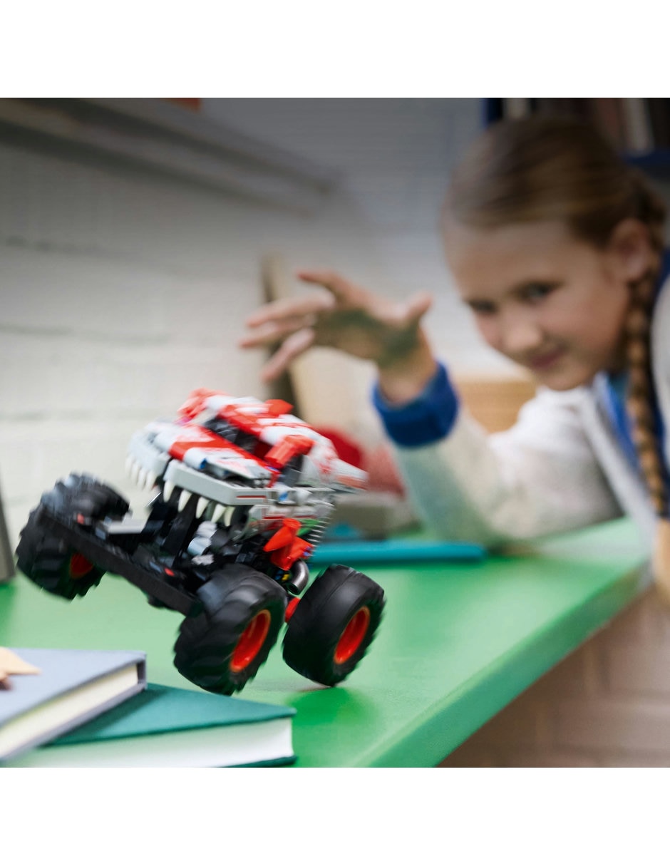 Monster Jam™ ThunderROARus™ con Motor de Carga Manual Technic