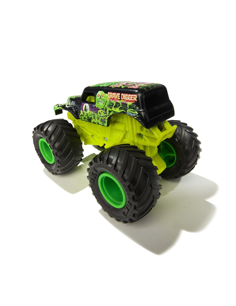 Monster truck Smash & Bash 4