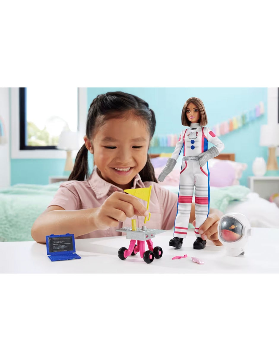 Muñeca fashion Astronauta Barbie 5