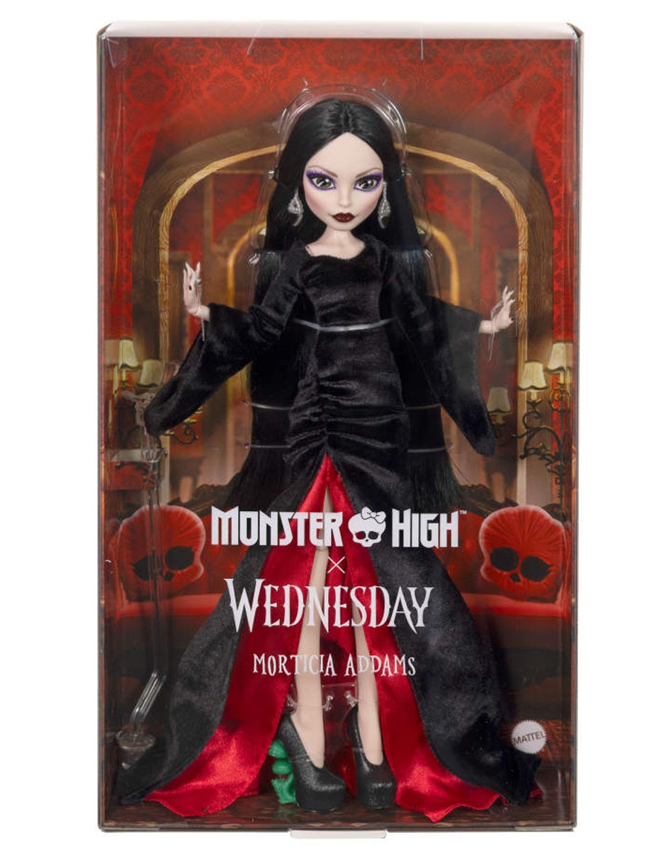Muñeca Morticia Addams 8